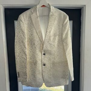 TALLIA Cream Sport Coat with Elegant Floral Design